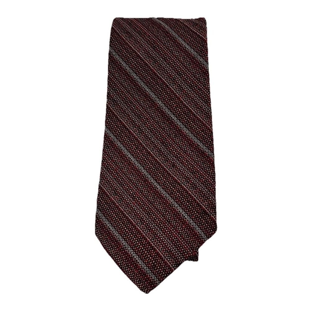 Wembley Blue Maroon Men's Necktie 10% Wool Tie 3.5” W 54.5” Long Vintage Retro